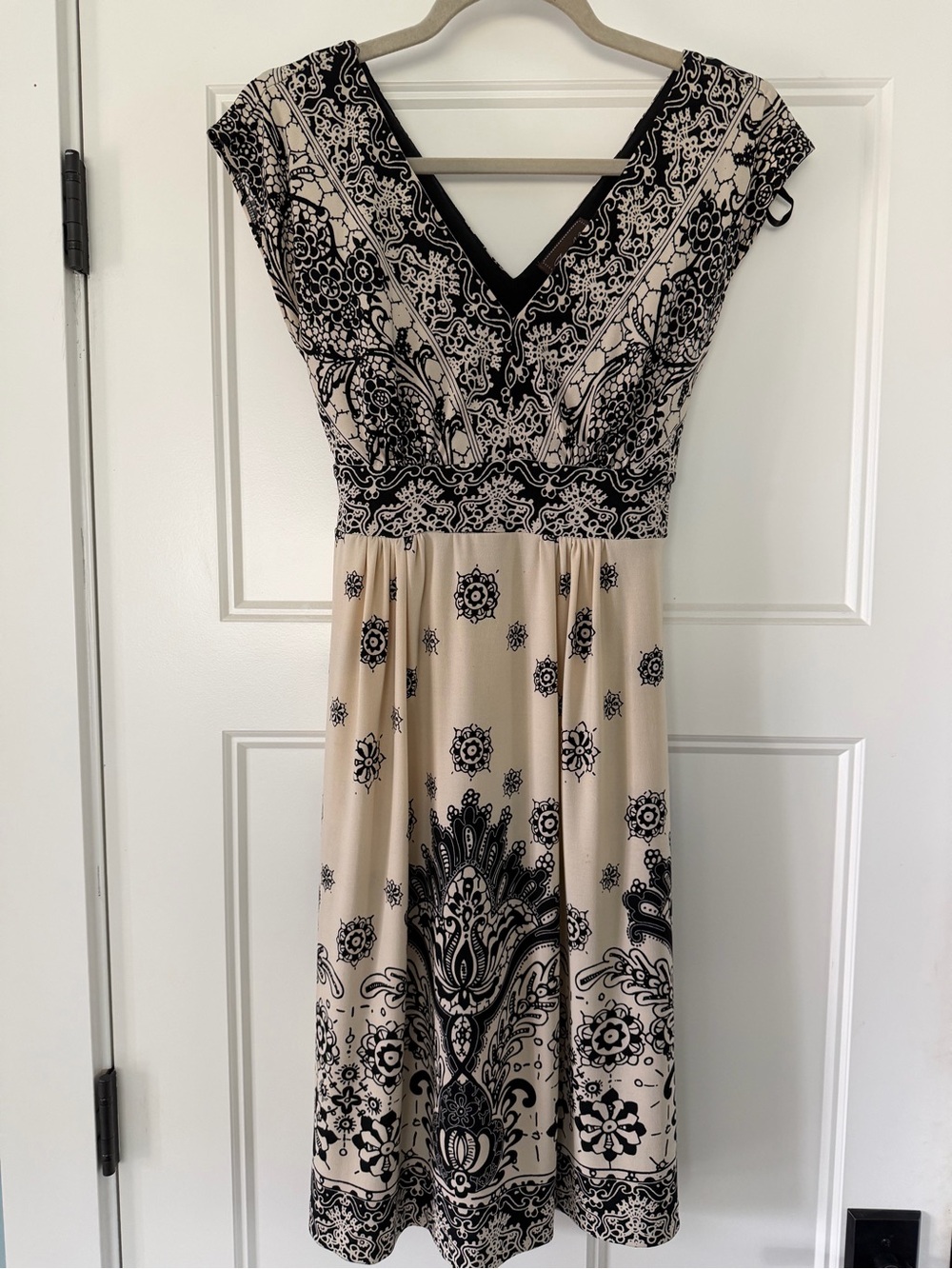 Cream and Black V-Neck Printed Midi Dress